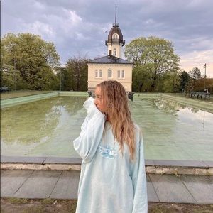 BOYS LIE Send Feet Pics Crewneck 👼🏼